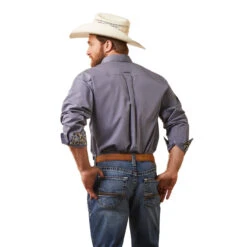 Ariat Men's Wrinkle Free Solid Pinpoint Oxford LS Shirt - 10043583